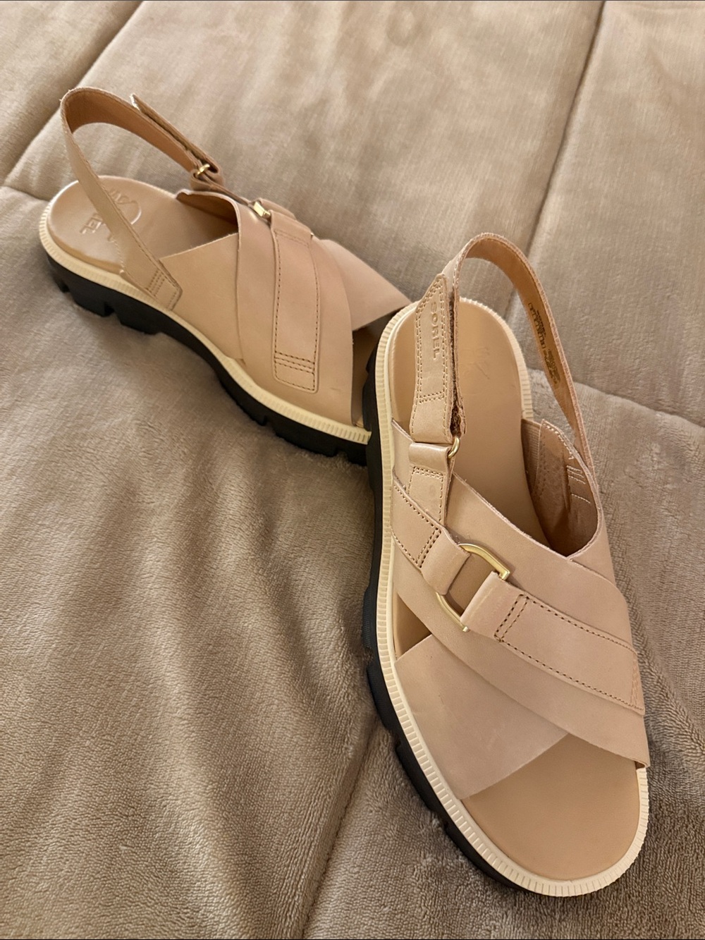 New Sorel Rein CB Crisscross Slingback Sandals with Gold Buckle